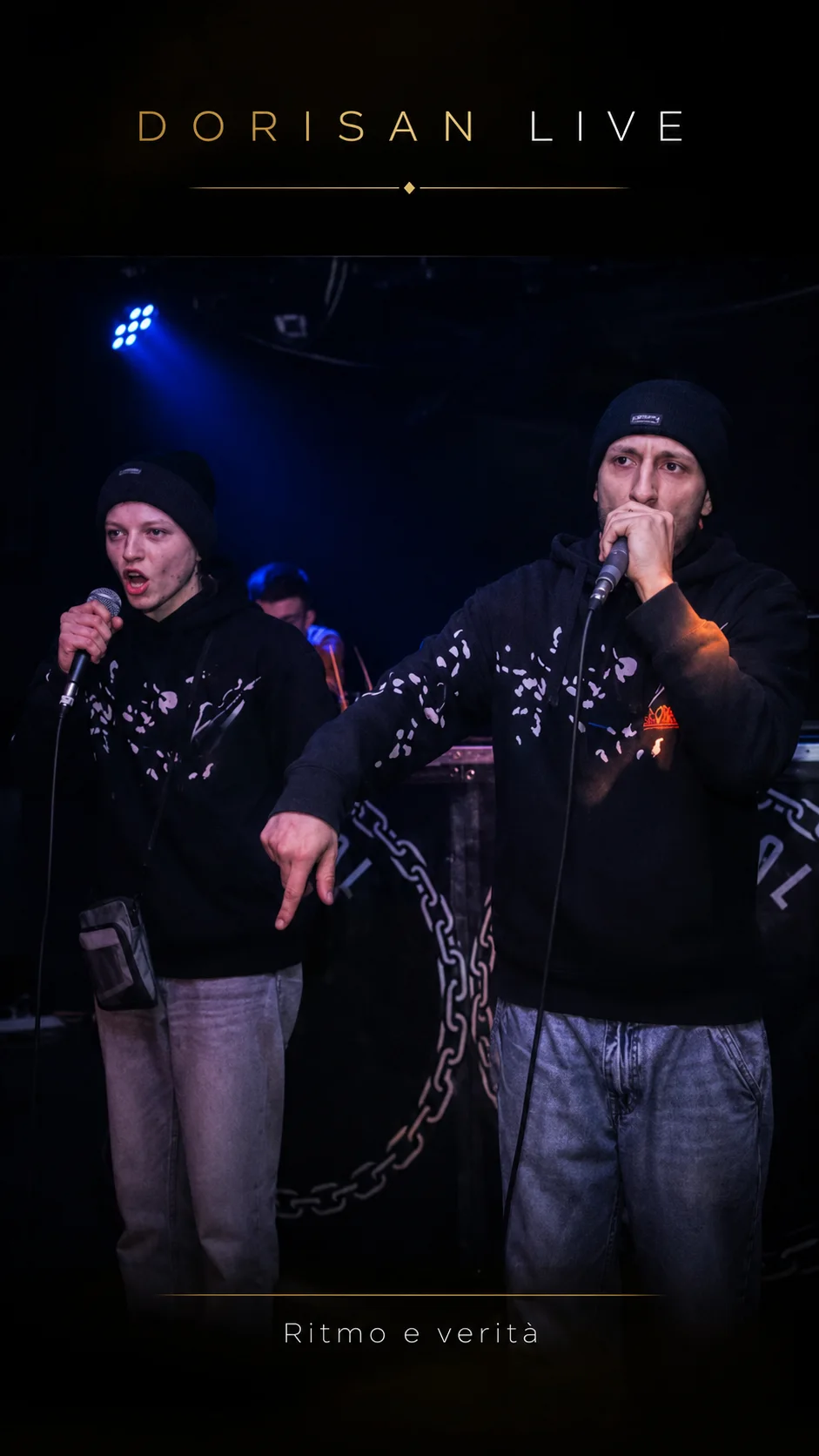 DoriSan durante un’esibizione live